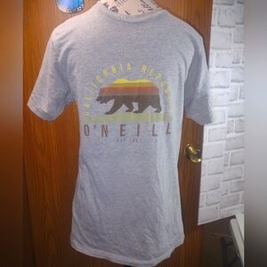 Sm. O'Neill Gray Short Sleeve Tee with Graphic Design
